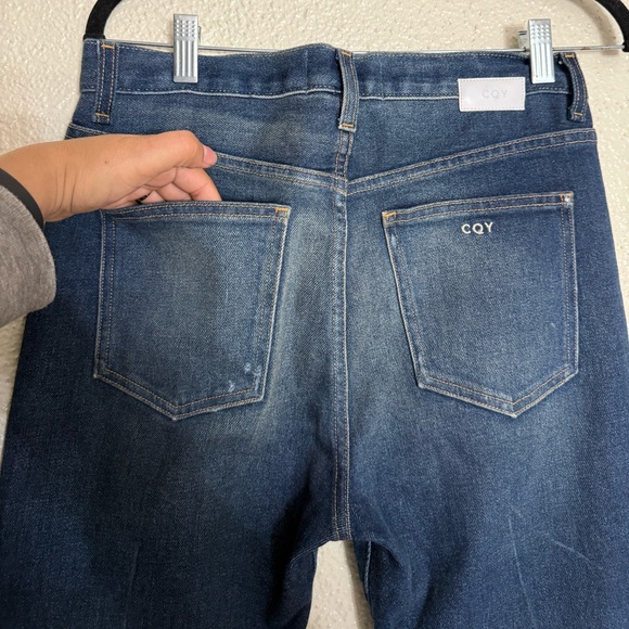 CQY Anthropology women’s Dark blue distress straight Slim denim jeans size 27 - Picture 4 of 12